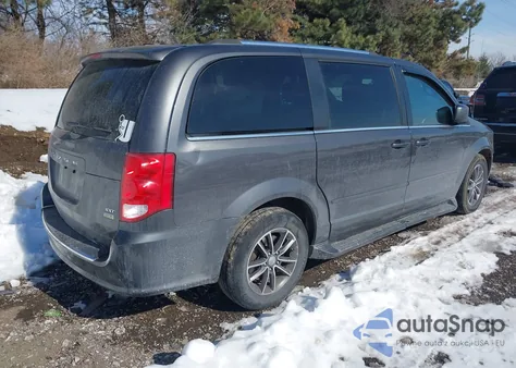 2017 Dodge Grand Caravan Sxt z USA, uszkodzony, nr VIN 2C4RDGCG5HR671601